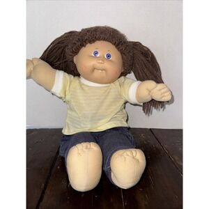 Vintage Cabbage Patch Doll! Girl, Brown Hair, Blue Eyes! 1985